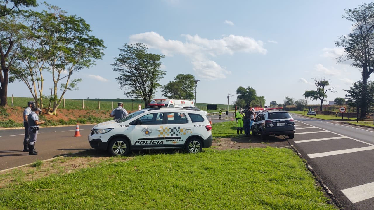 Foto 3 de 3 — Idoso morre após ser atropelado no trevo de Pedra Branca